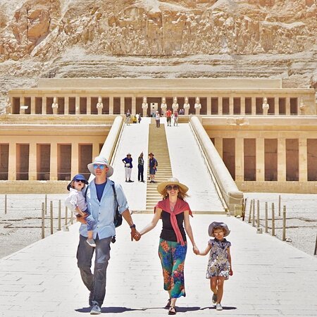 from Marsa Alam : Luxor and Valley of the Kings by bus