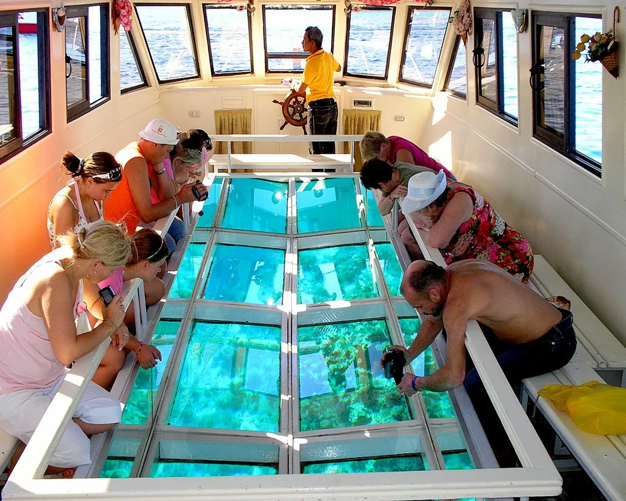 hurghada glass boat excursion